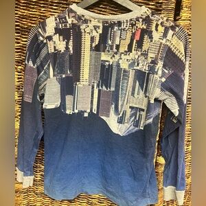 Molo- Tokyo Upside Down- Boys size: 12, Fading throughout